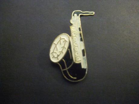 Saxofoon blaasinstrument wit zwart